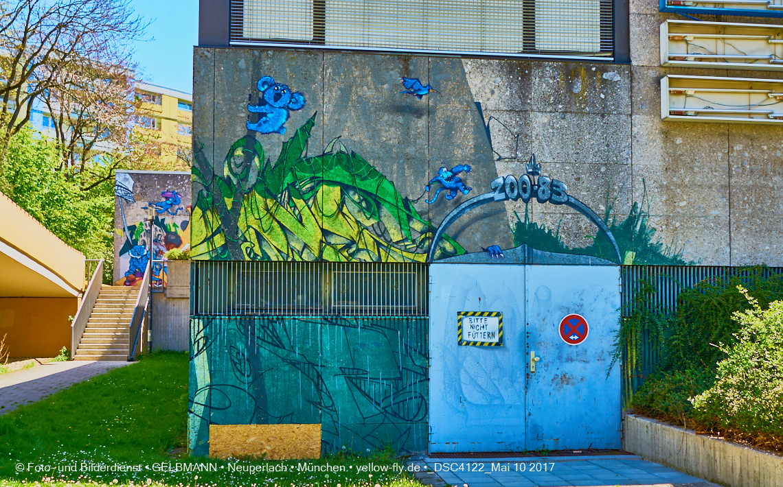 21.03.2017 - Abrissbaustelle Quiddezentrum in Neuperlach